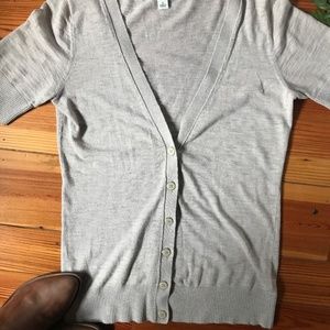 Banana Republic V-neck short sleeve cardigan S
